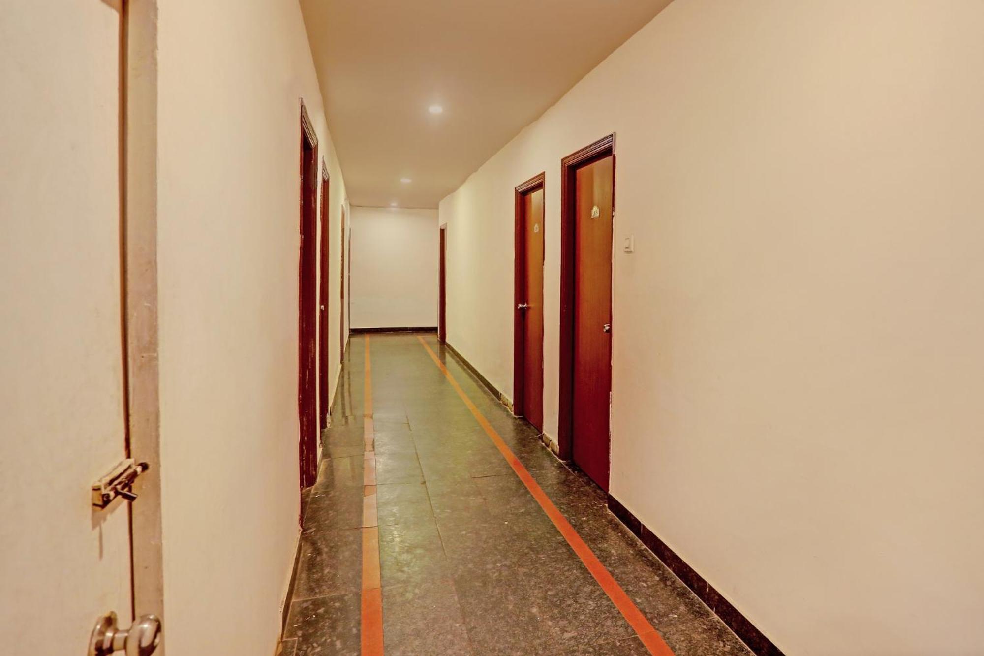Hotel O 14726 Hotel Vaishnavi Park Secunderabad Bagian luar foto