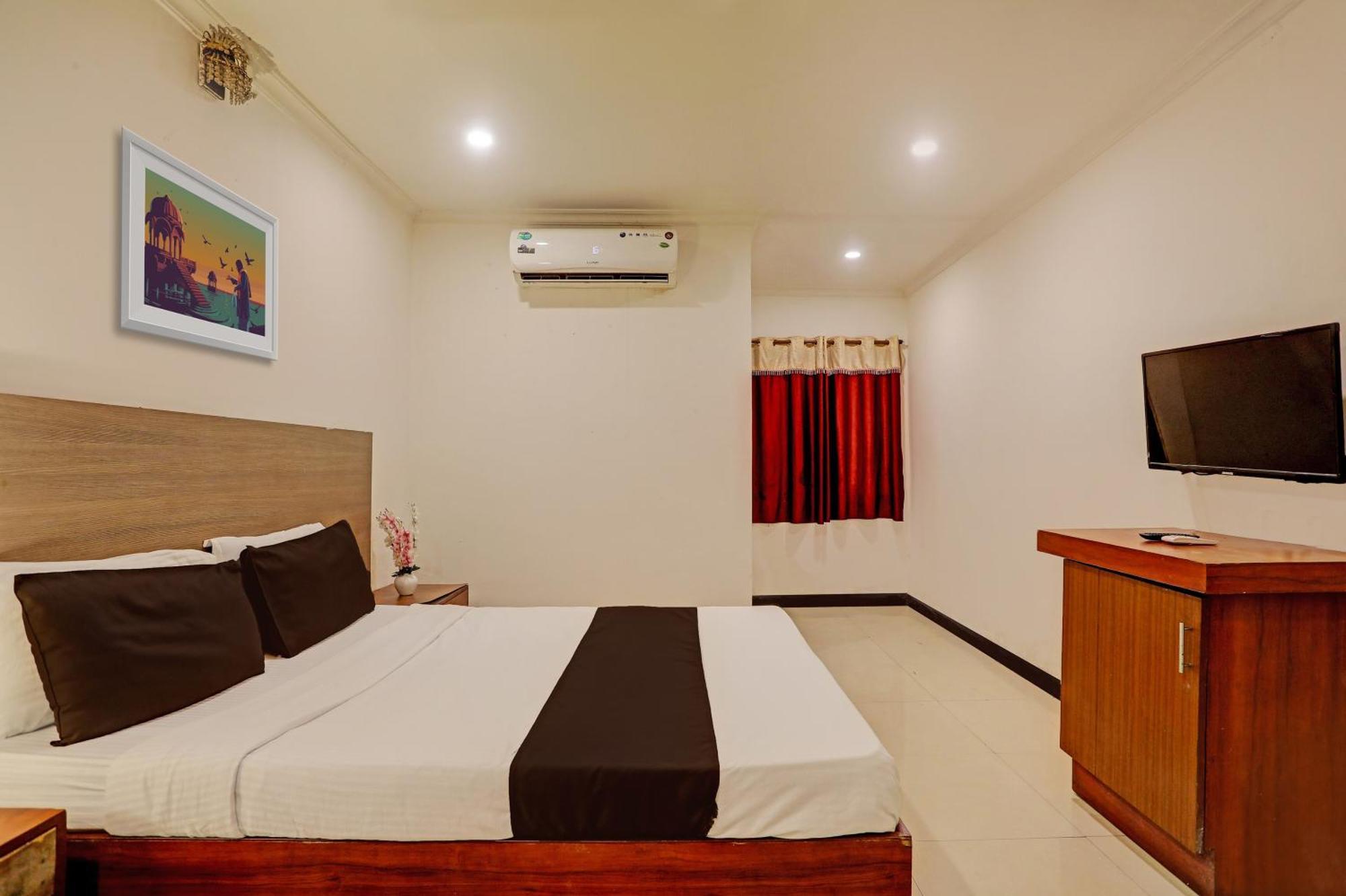 Hotel O 14726 Hotel Vaishnavi Park Secunderabad Bagian luar foto